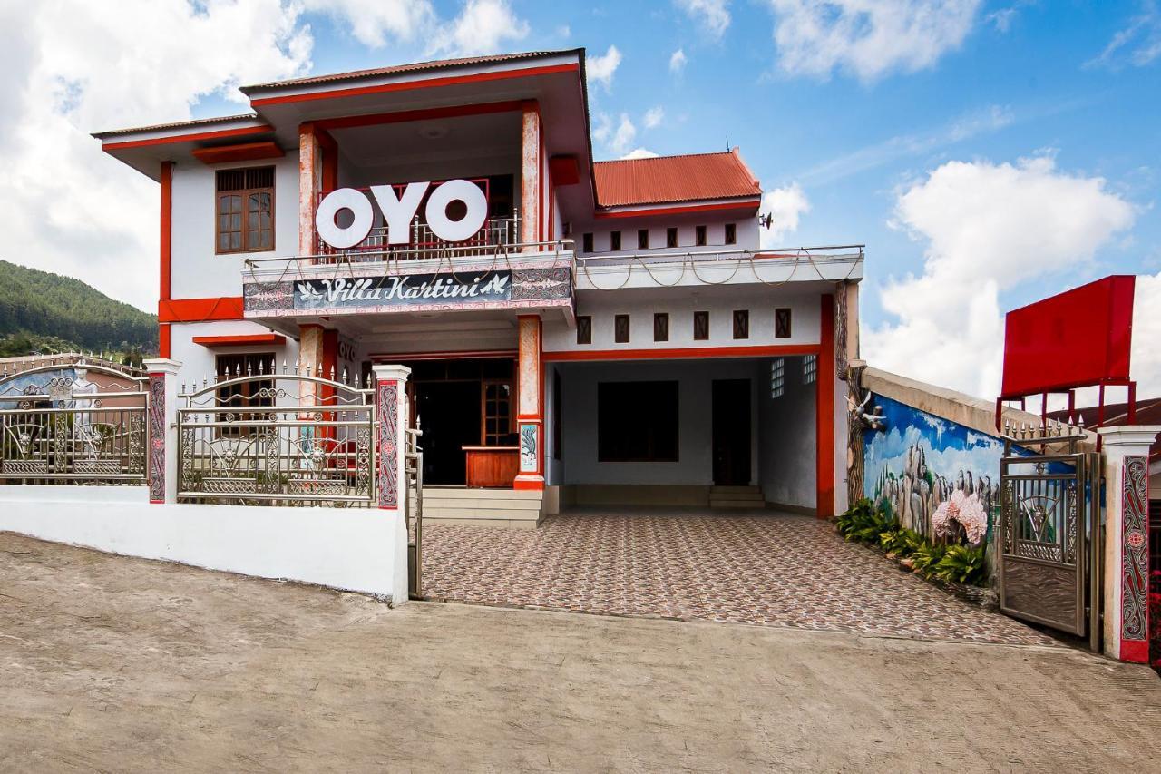 Oyo 1520 Hotel Kartini Tarutung Luaran gambar