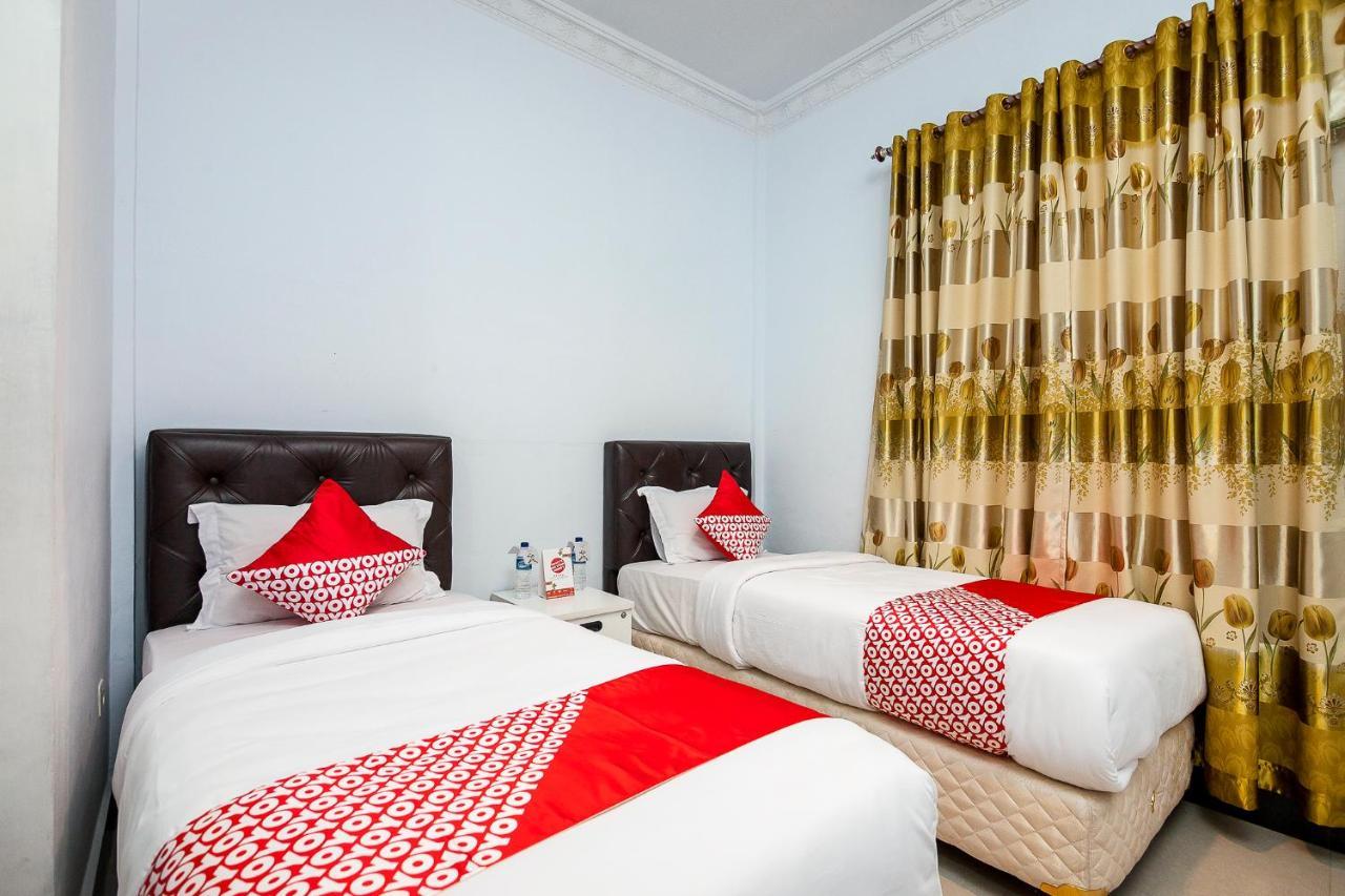 Oyo 1520 Hotel Kartini Tarutung Luaran gambar