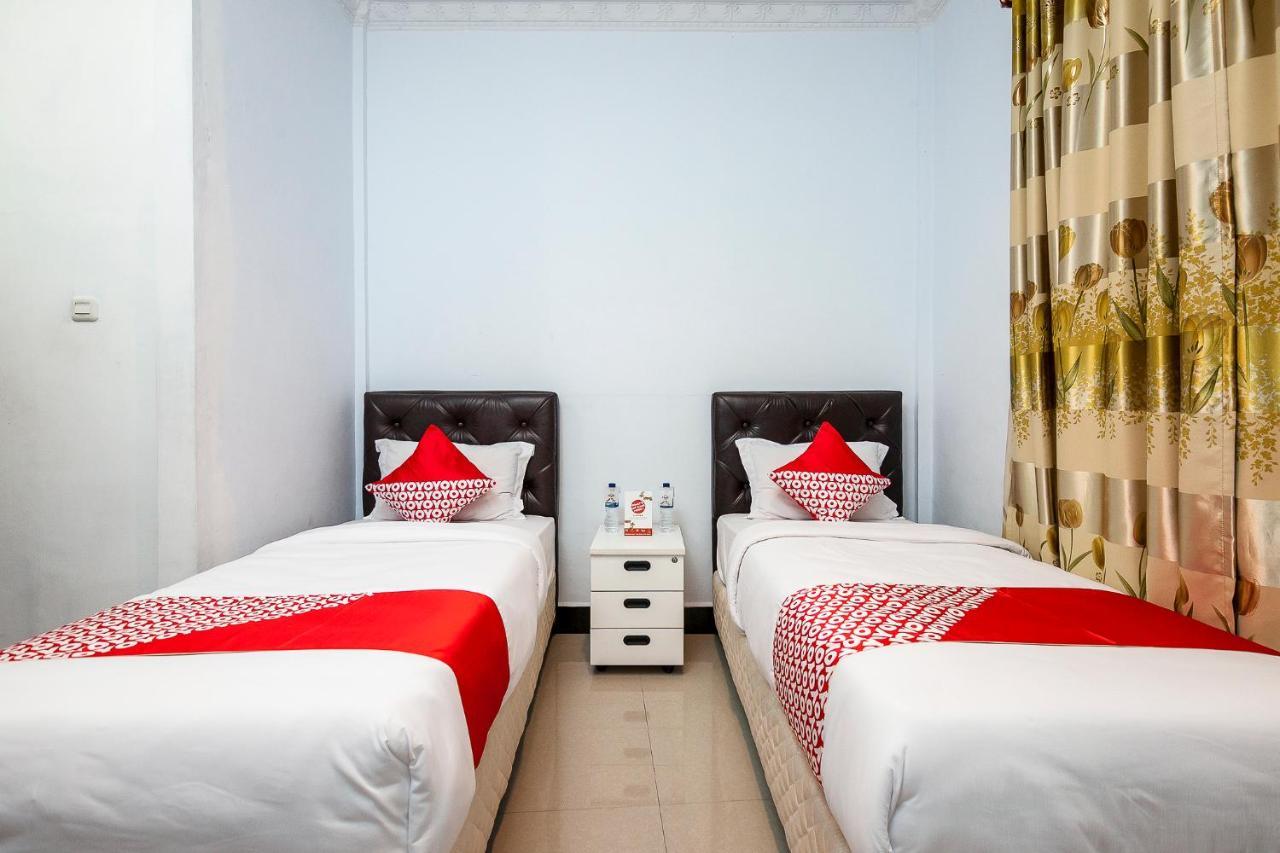 Oyo 1520 Hotel Kartini Tarutung Luaran gambar