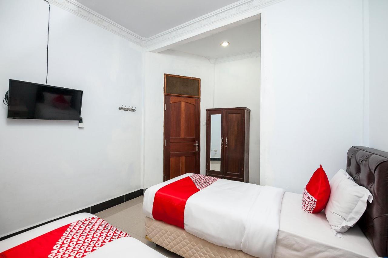 Oyo 1520 Hotel Kartini Tarutung Luaran gambar
