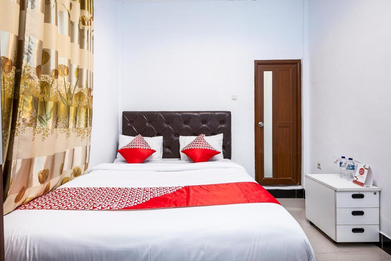 Oyo 1520 Hotel Kartini Tarutung Luaran gambar