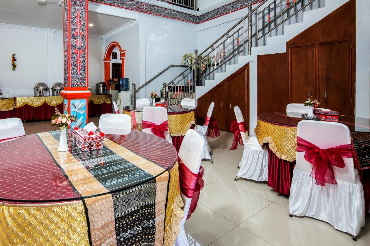 Oyo 1520 Hotel Kartini Tarutung Luaran gambar
